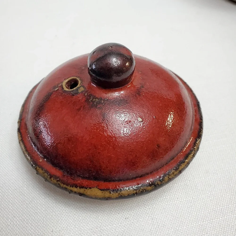 Chinese‎ Red Glazed Porcelain Stoneware  Lid Or Top ◇ Pottery ◇ Beautiful!